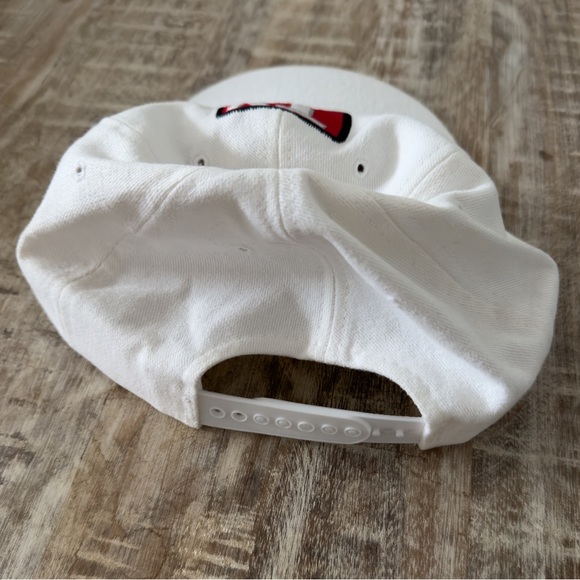 TV Guide White Baseball Cap One Size - Picture 5 of 5